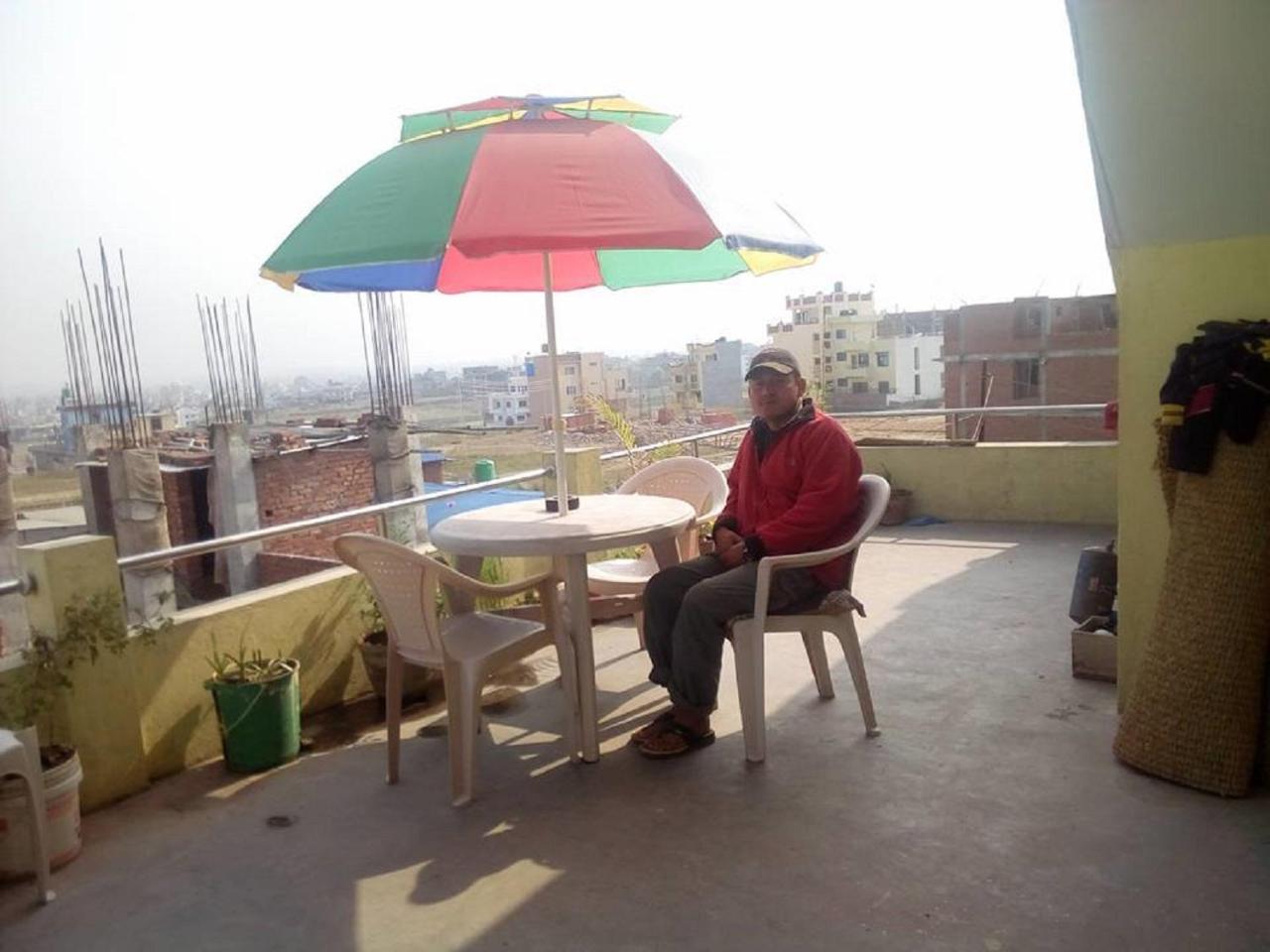 Everest Home Stay Apartment Lalitpur Экстерьер фото