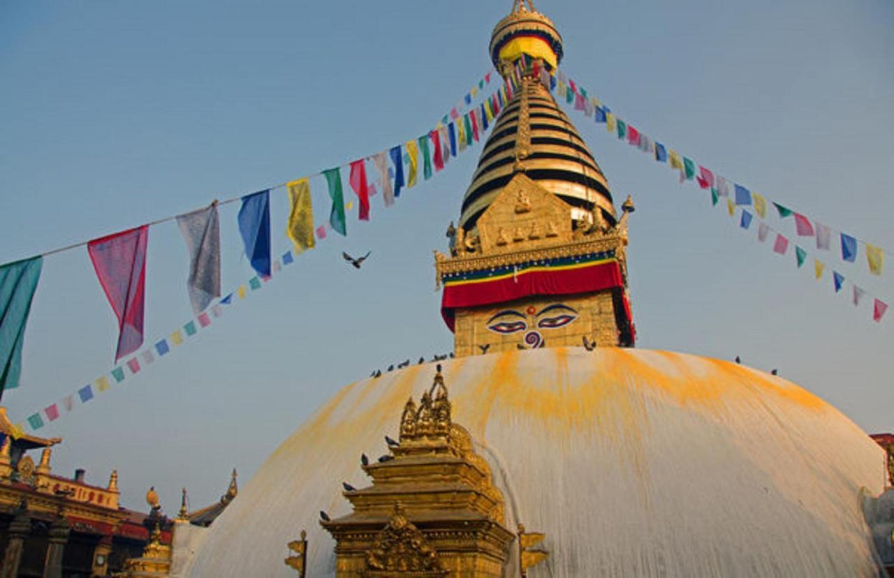 Everest Home Stay Apartment Lalitpur Экстерьер фото